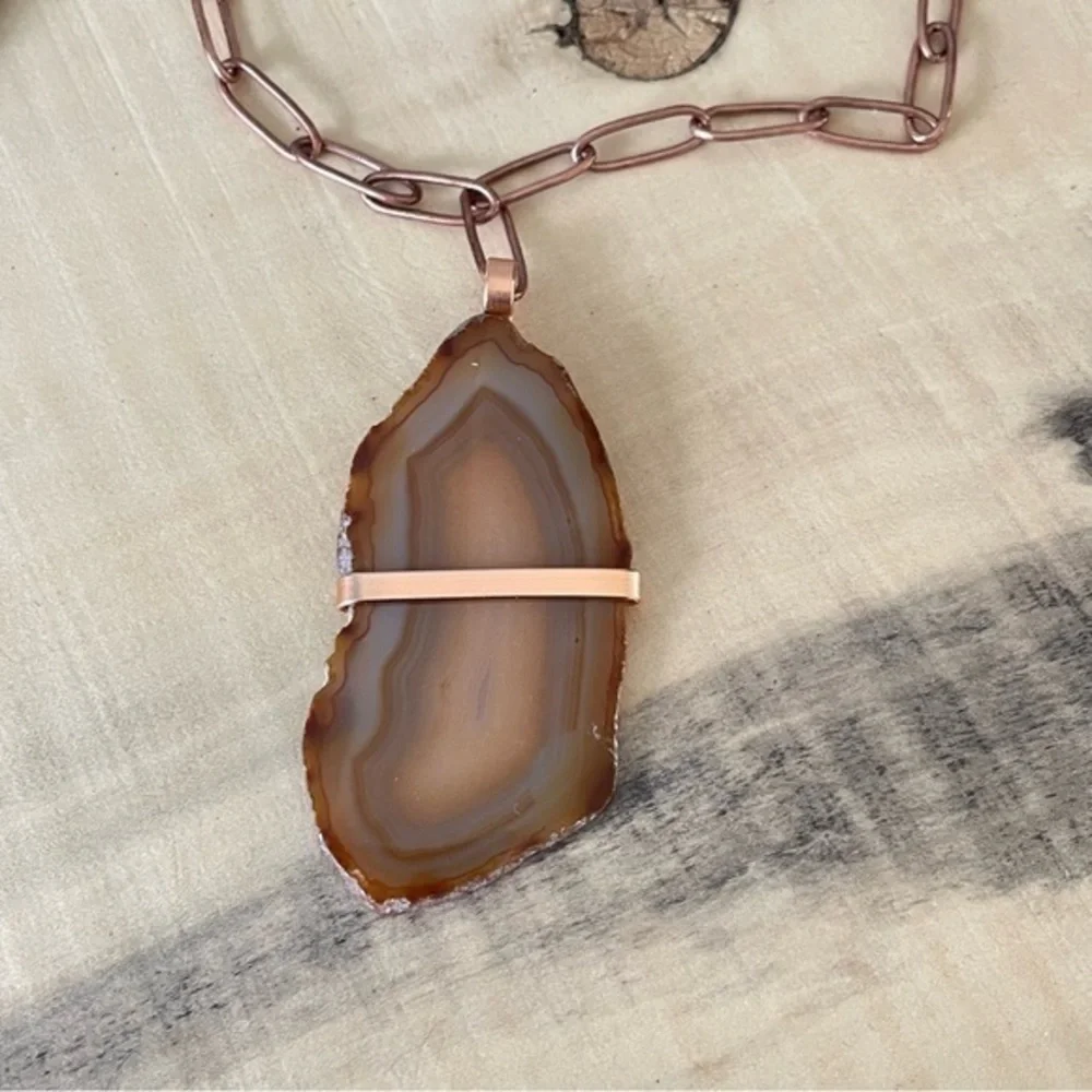 Handmade Necklace Copper Wrapped Agate Cream Yellow Pendant Paperclip Chain - Picture 3 of 7